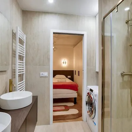 Sublime Duplex Avec Salle De Cinema Διαμέρισμα