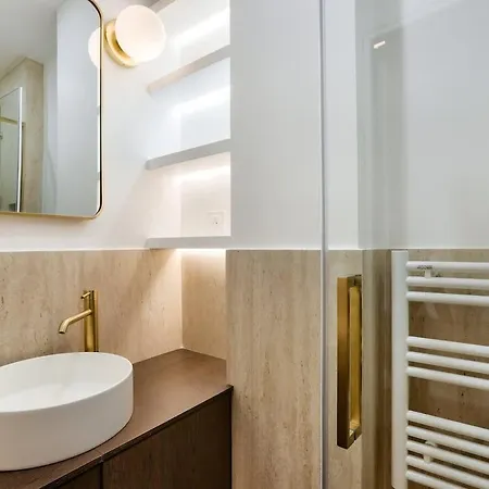 Sublime Duplex Avec Salle De Cinema Διαμέρισμα