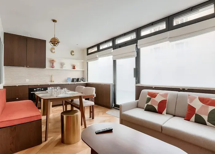 Sublime Duplex Avec Salle De Cinema Párizs