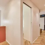 Sublime Duplex Avec Salle De Cinema *